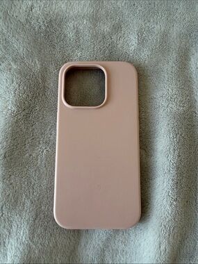iPhone 15 pro Pink Silicone Phone Case - Slim Protective Cover